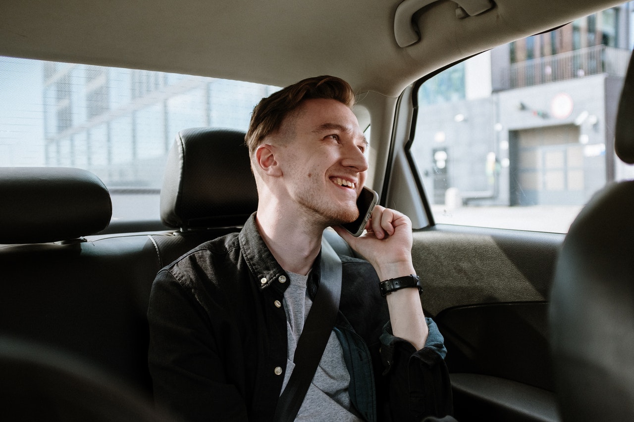 rooneys taxi chelmsford, taxi in chelmsford, best transport in chelmsford, airport transport chelmsford, airport taxi chelmsford, book online taxi